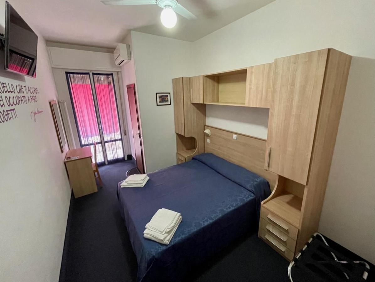Hotel Villa Serena Castrocaro Terme Kültér fotó